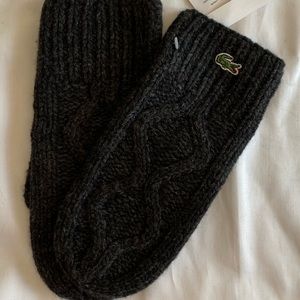 NWT LACOSTE Gloves Women’s Mittens Gray